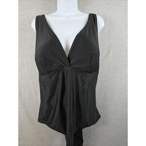Torrid 4X Swimsuit Bathing Suit One Piece Black Molded Cups No Wires Adjustable